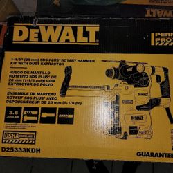 Dewalt 8.5amp 1-1/8inch Corded SDS Plus Rotary Hammer Kit