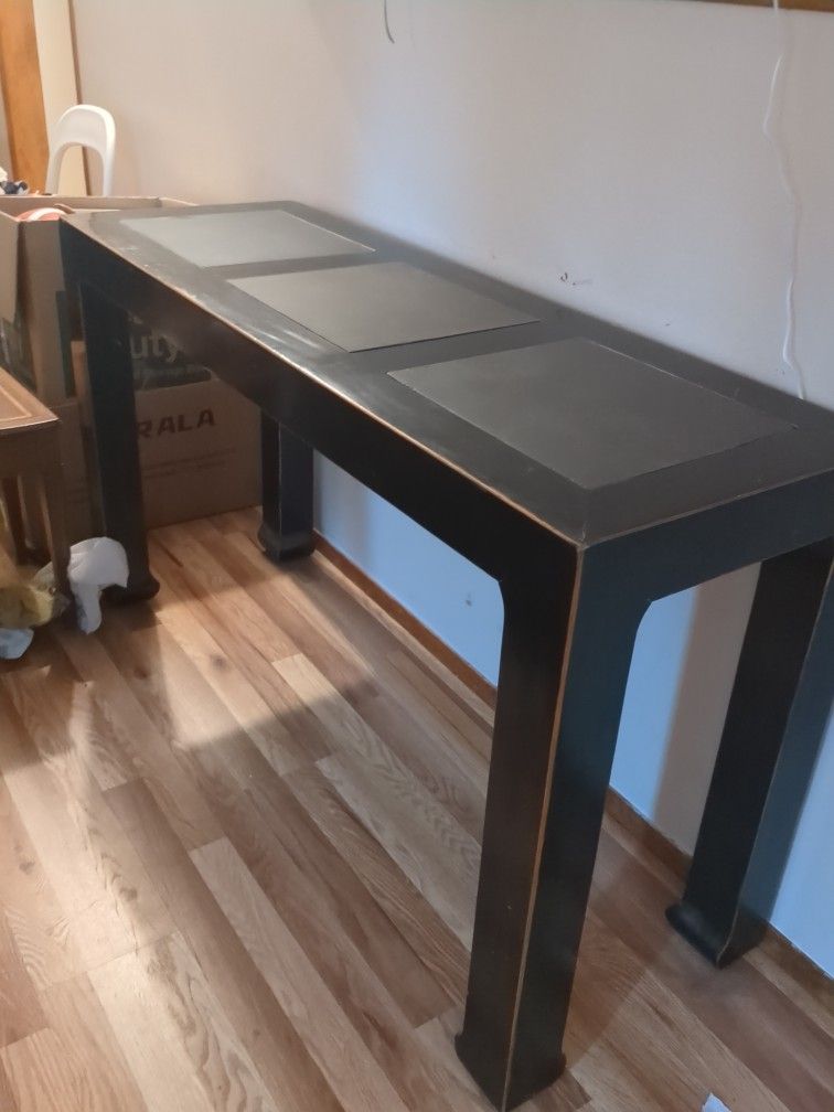 Sturdy Sofa/TV/Fishtank Table