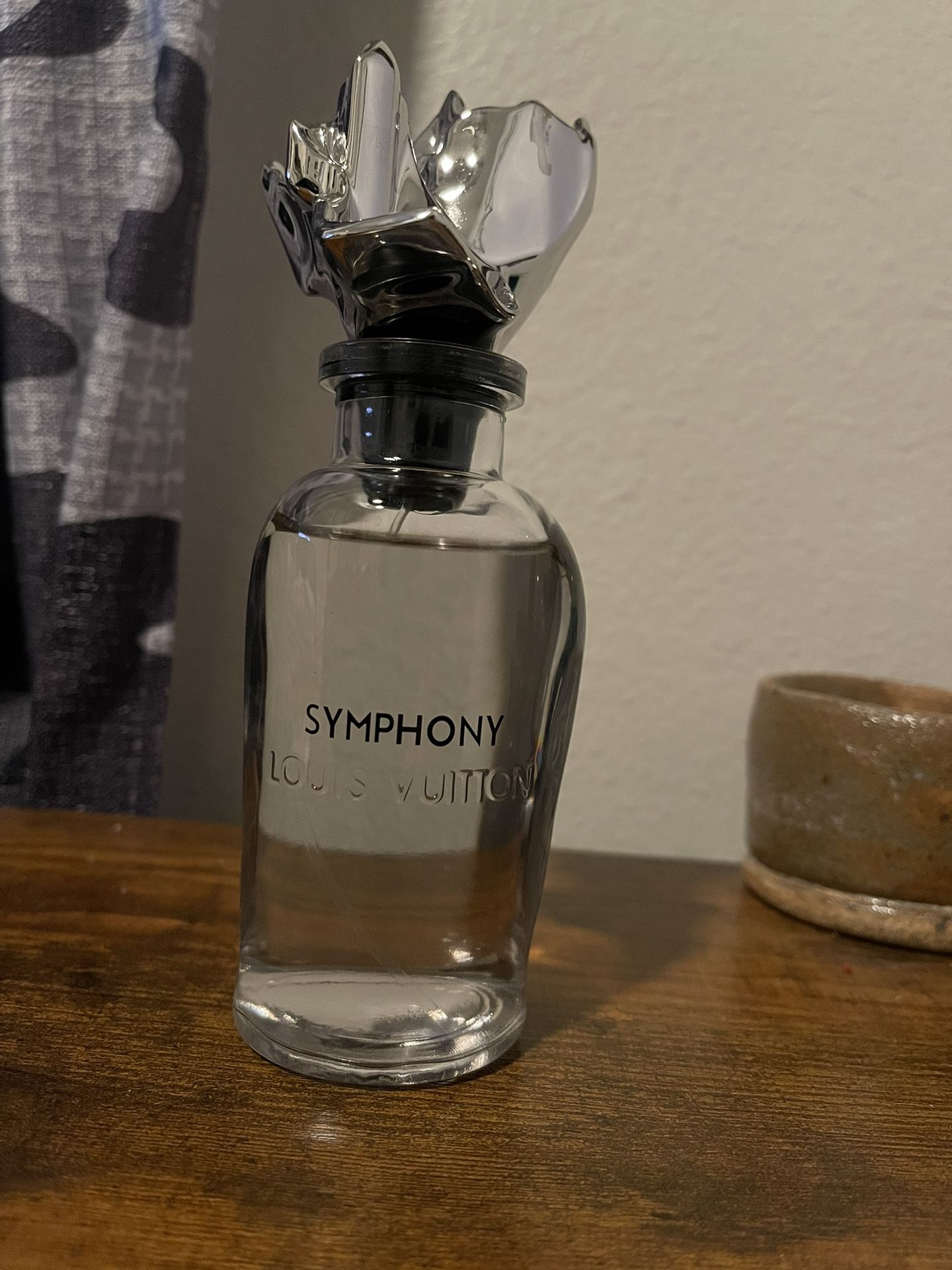 Lv Symphony Throw Offers