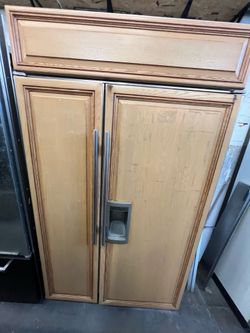 Subzero built in refrigerator 48”