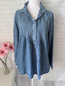 American Eagle shirt size XL