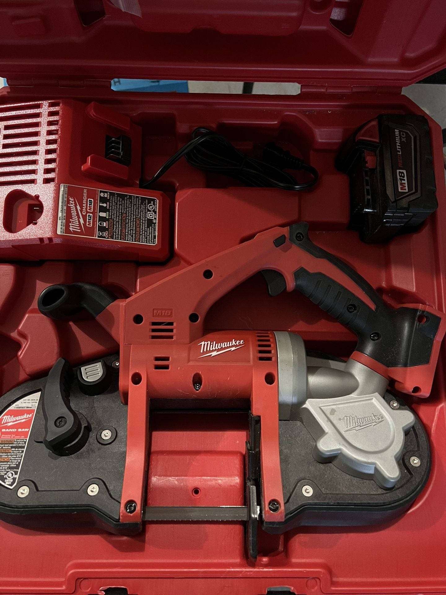 Milwaukee Cordless Bandsaw