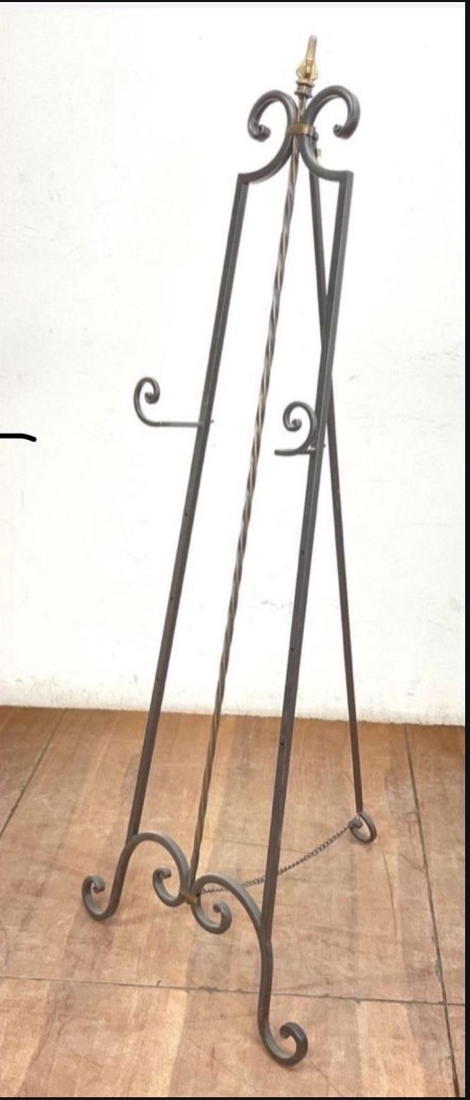 Beautiful Easel Stand
