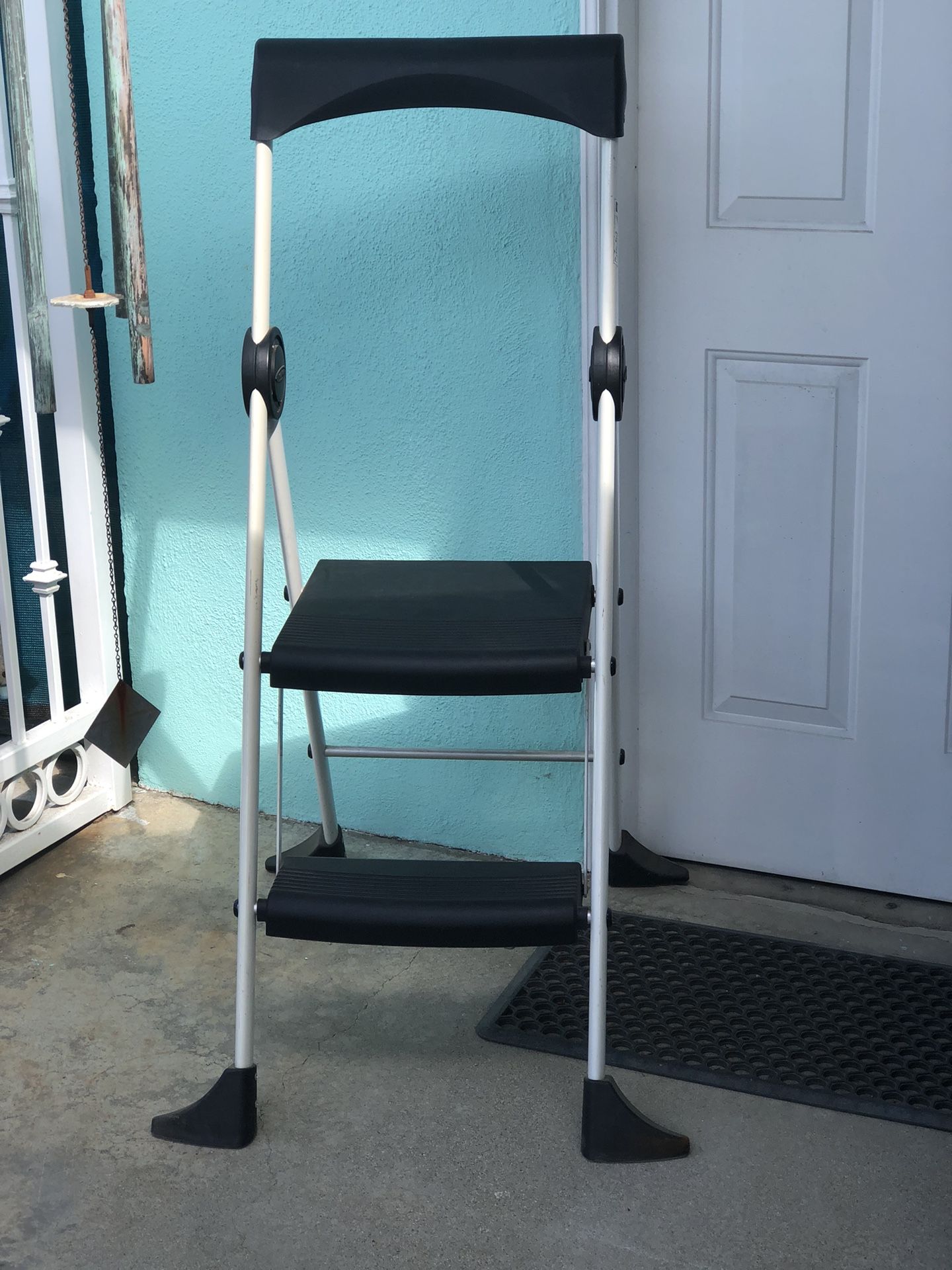 Like New Safet Latter! Lght Weight, Easy To Handle
