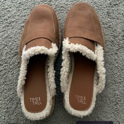 Men’s  And Women’s Shoes 