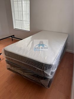 NEW TWIN SIZE 38x75” MATTRESS AND BOX SPRING-2pcs