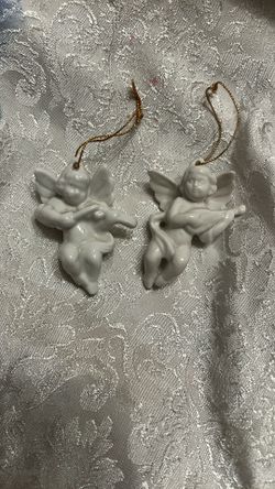 2piece Ceramic Cherub Angels Christmas Ornament