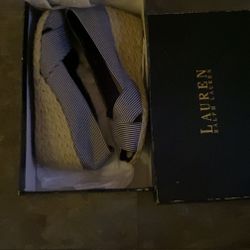 Woman’s Shoes