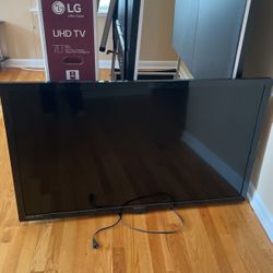 Emerson 50 inch LED TV *Great condition*