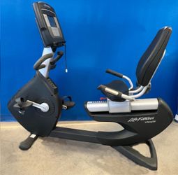 Life Fitness Platinum Club Series PCSR Recumbent Exercise Bike – Commercial Grade