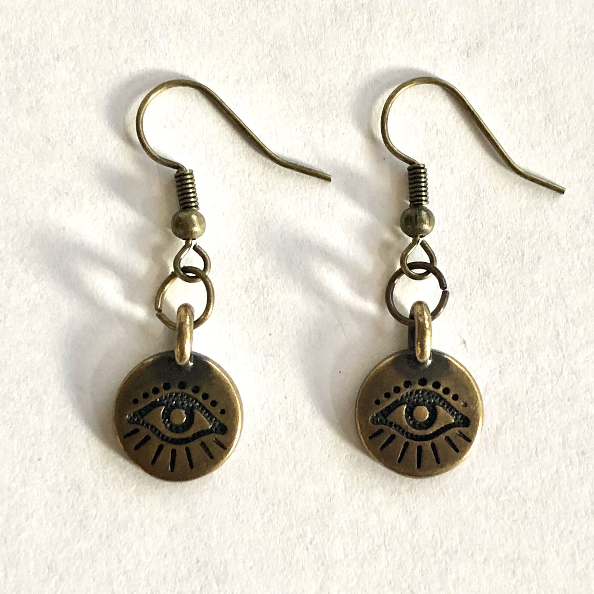 π Fun, antique gold eyeball graphic charm earrings