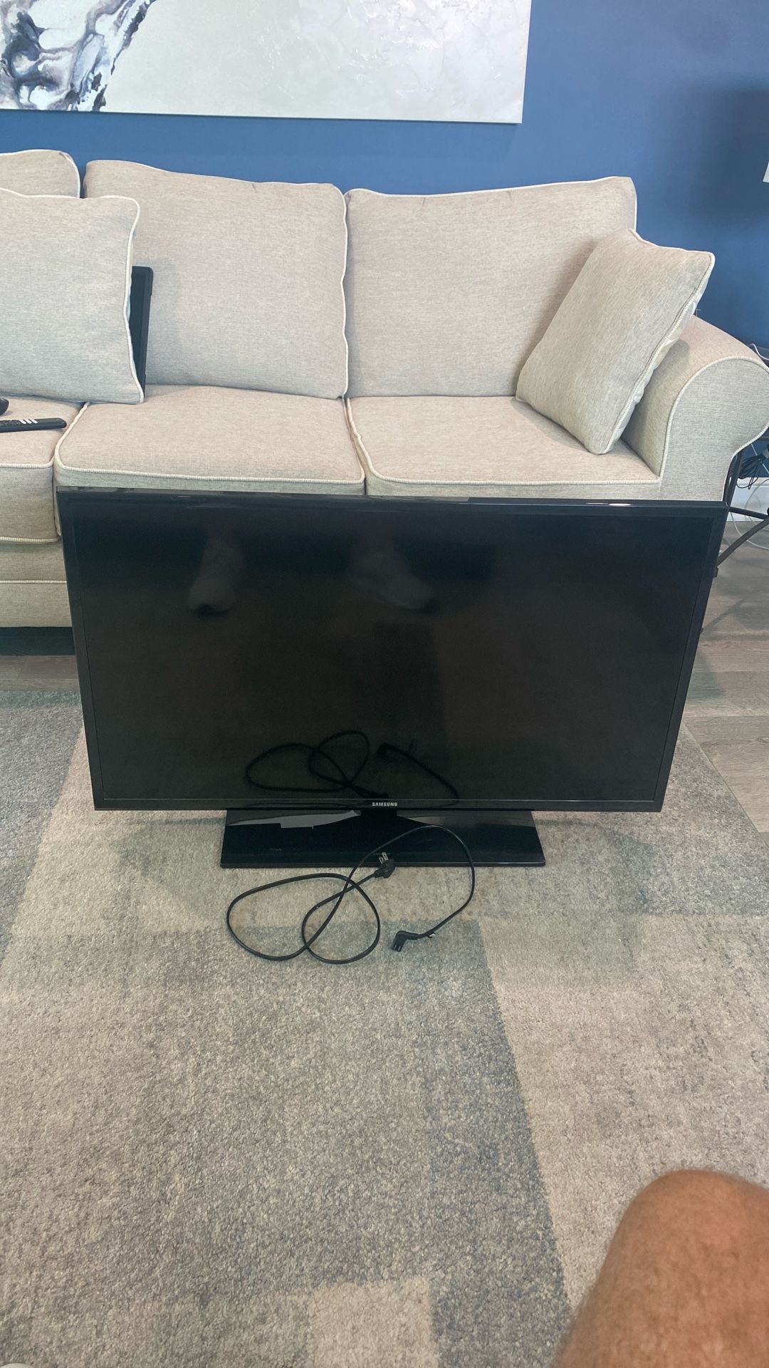Samsung Tv 36x21” Free