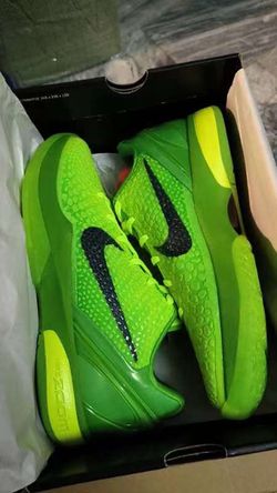 Kobe Grinch Size 9