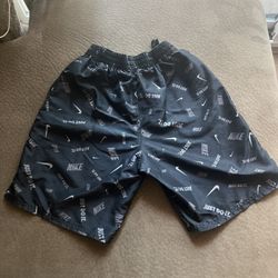 NEW Nike Black Short Shorts Small