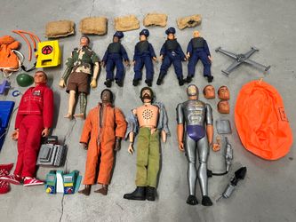 Gi Joe vintage lot of old toys & accessories