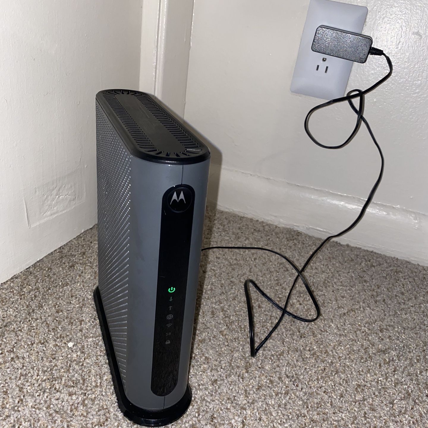 Motorola MG7540 AC1600 DOCSIS Cable Modem
