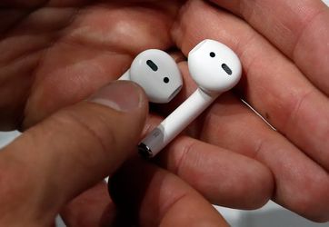 AirPods (Without case)