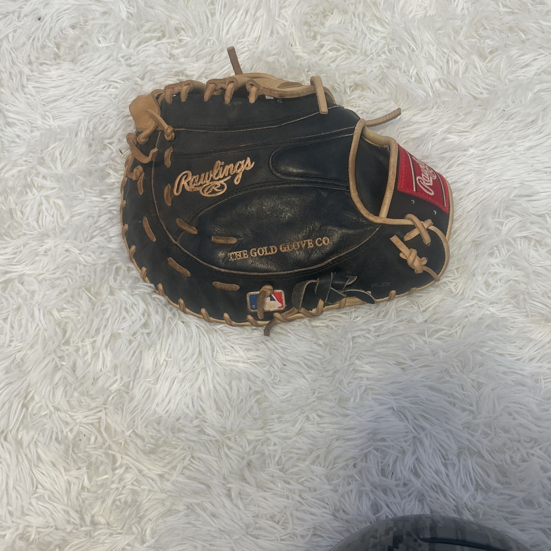Rawlings first base mitt
