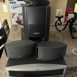 Bose AV3-2-1 II Media Center Speaker System. 