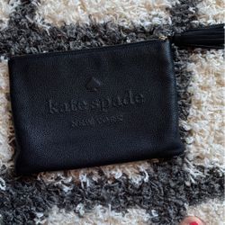 Kate Spade Wristlet/pouch No Stains