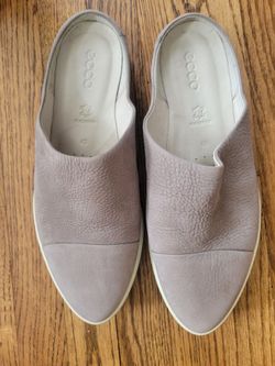 ECCO Women's Gillian mule slides