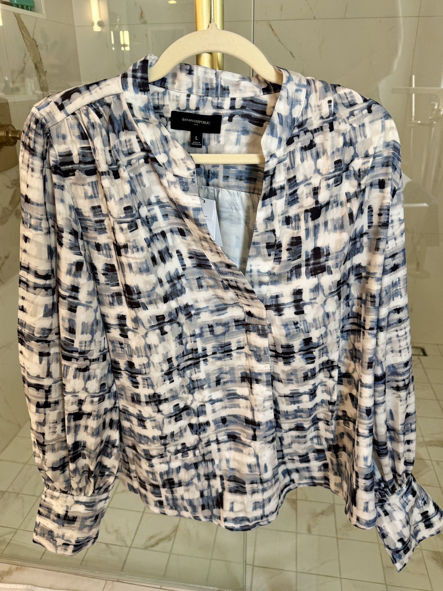 NWT BANANA REPUBLIC Women’s Blouse