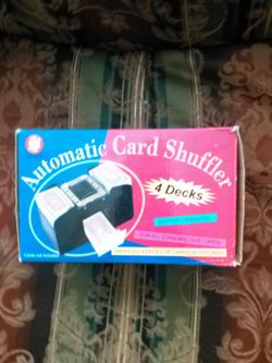 Brand new card shuffler