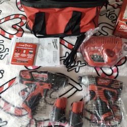 Set De Driles Milwaukee M12