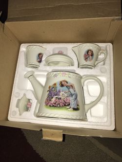 Shirley temple tea set