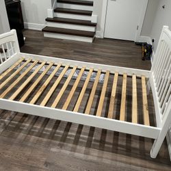 Wood Bed Frame 39x76”