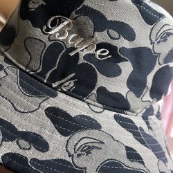BAPE CAMO BUCKET HAT