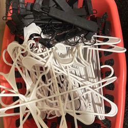 HANGERS TOPS & BOTTOMS