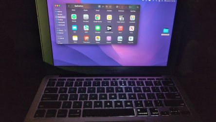 2015 Mac Book Laptop