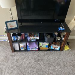 Media Center With Shelves / Tv Stand 