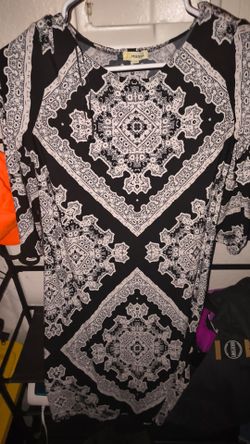 $8 EUC DRESS SIZE SMALL