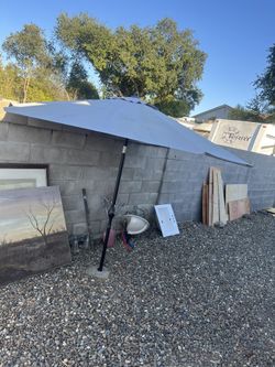 Patio Umbrella Perfect Condition 