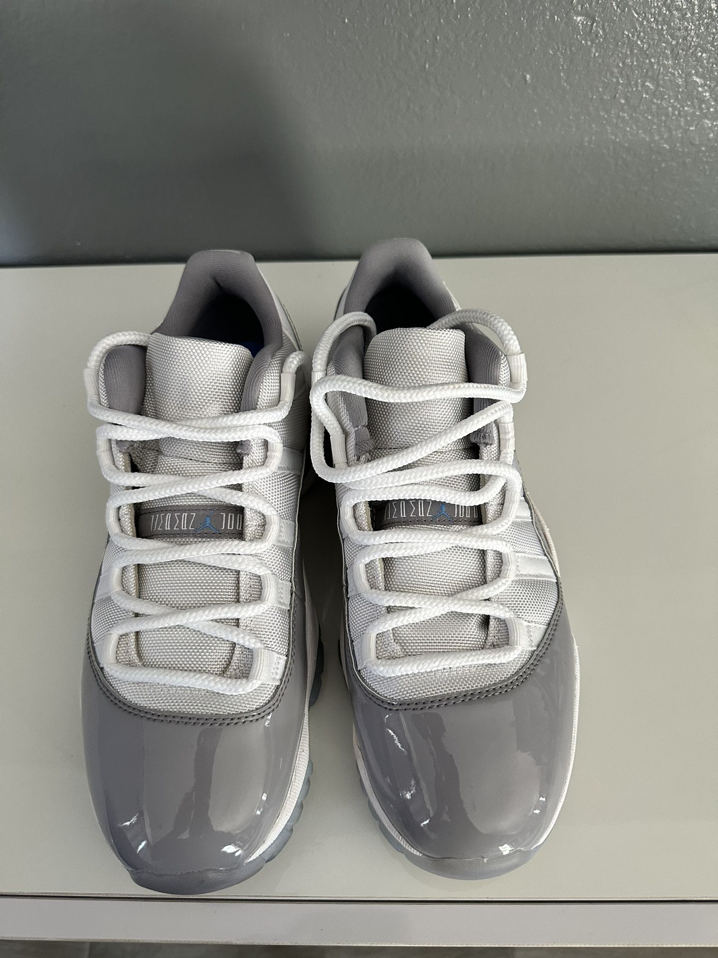 Jordan 11 Retro Low Grey Cement