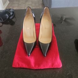 So Kate 120 patent leather pump. These shoes are known for their iconic red soles 