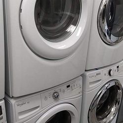 Whirlpool Washer And Gas Dryer Set For $599