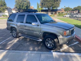 2000 Cadillac Escalade