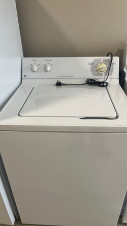 Top load washing machine, GE model good condition