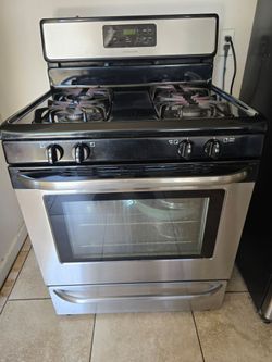 Gas stove Frigidaire