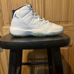 Jordan Legend Blue 11s Size 4y