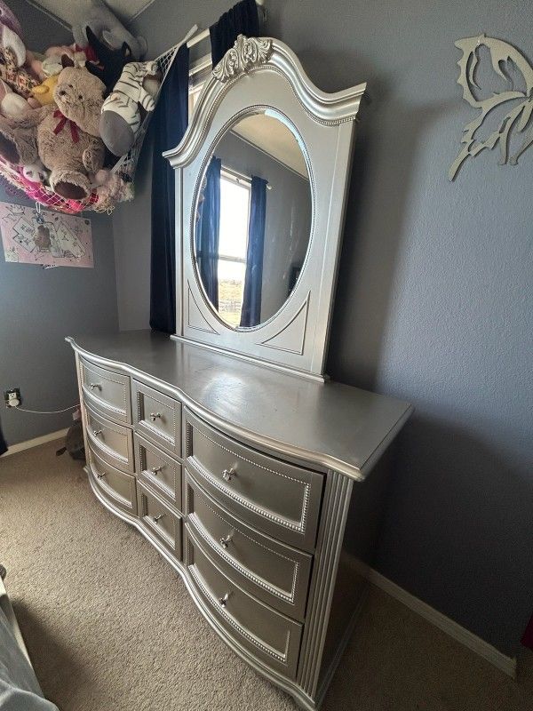 Bedroom Set