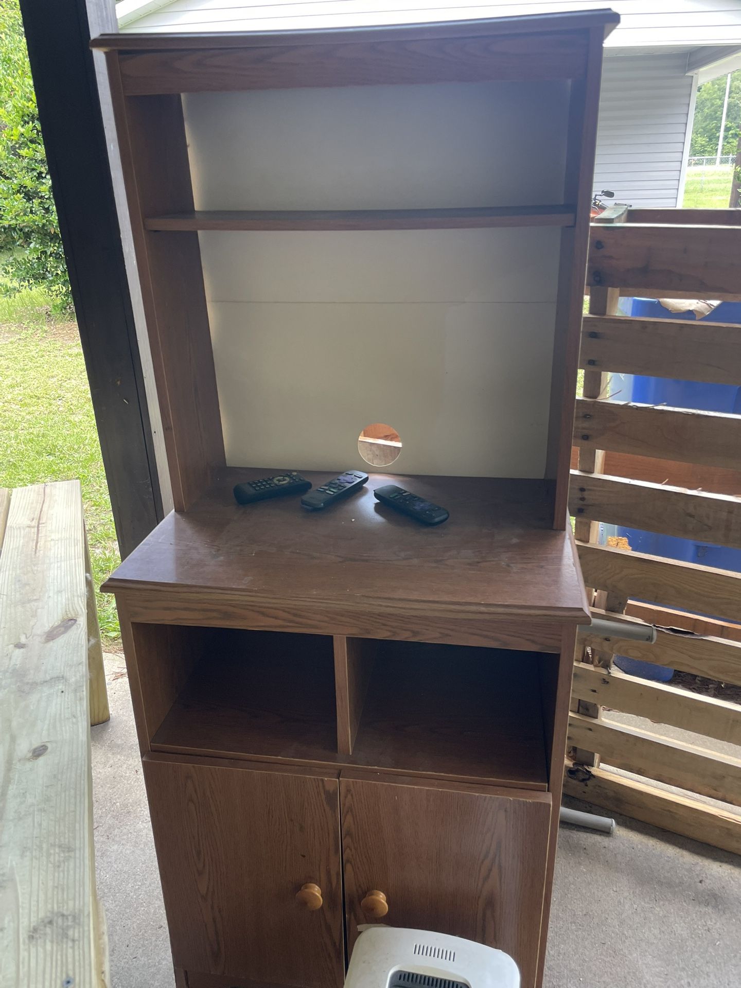 Free Microwave/kitchen Cabinet