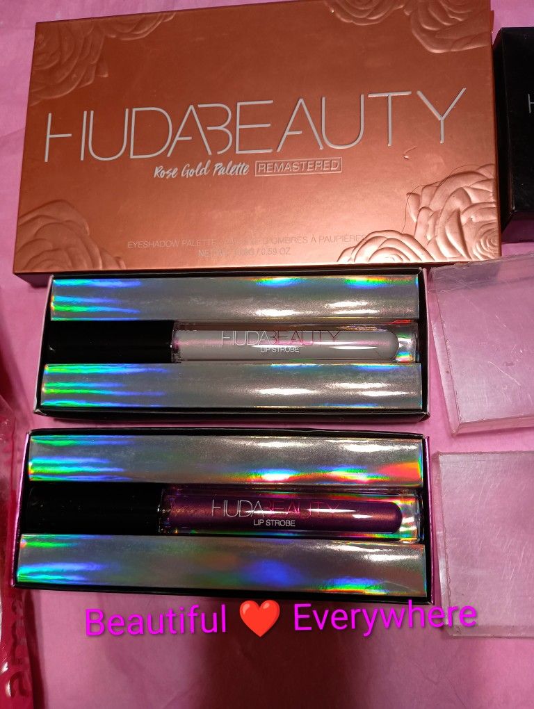 Huda Beauty Eyeshadow Palettes Bundle