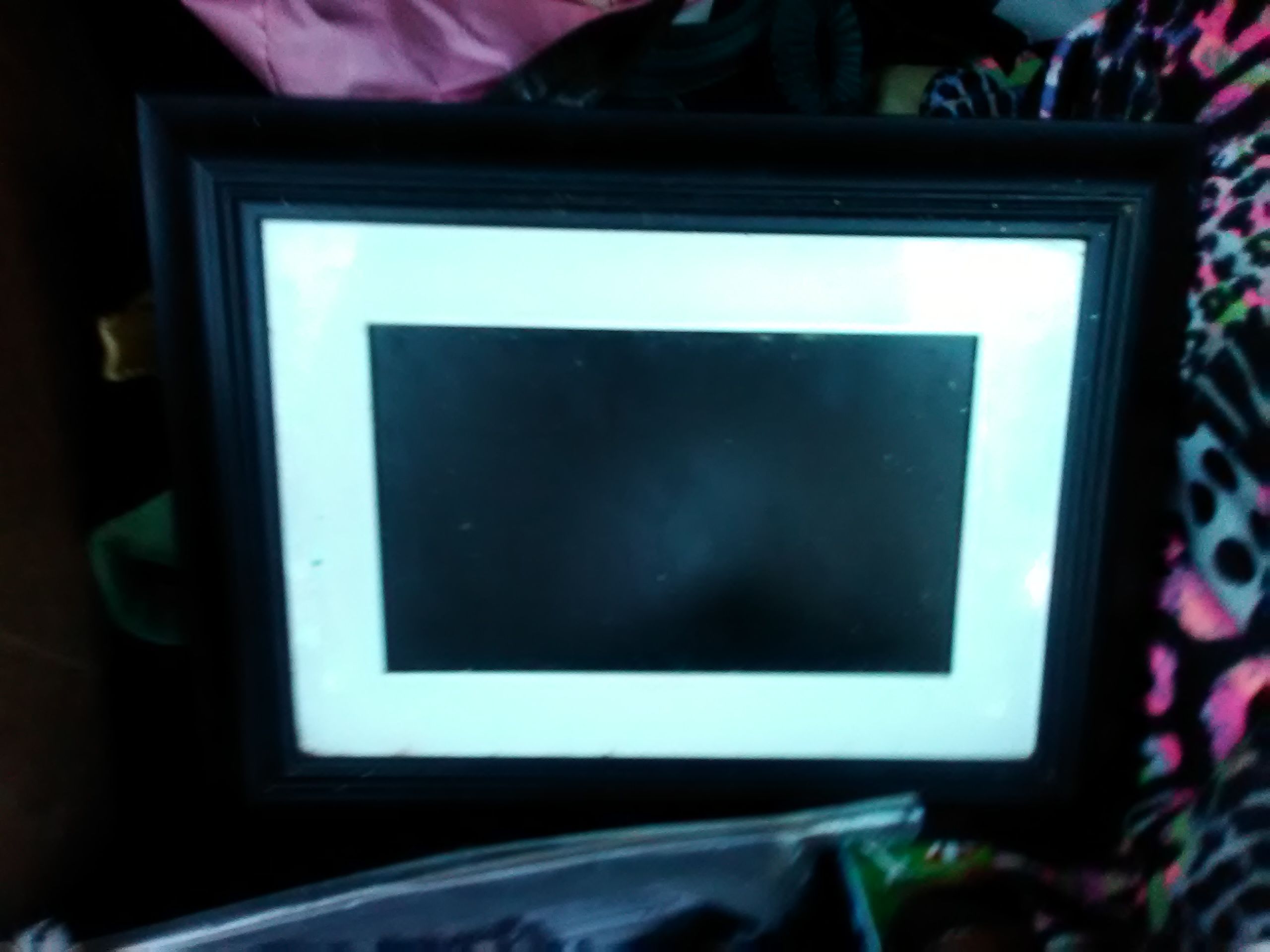 Electronic picture frame