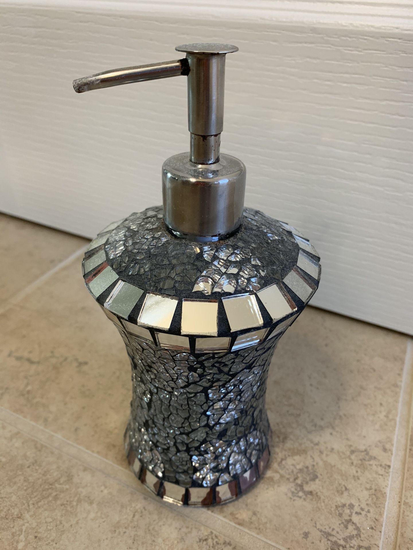 Soap pump