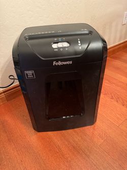 Paper Shredder New - Fellowes 14 pg Crosscut