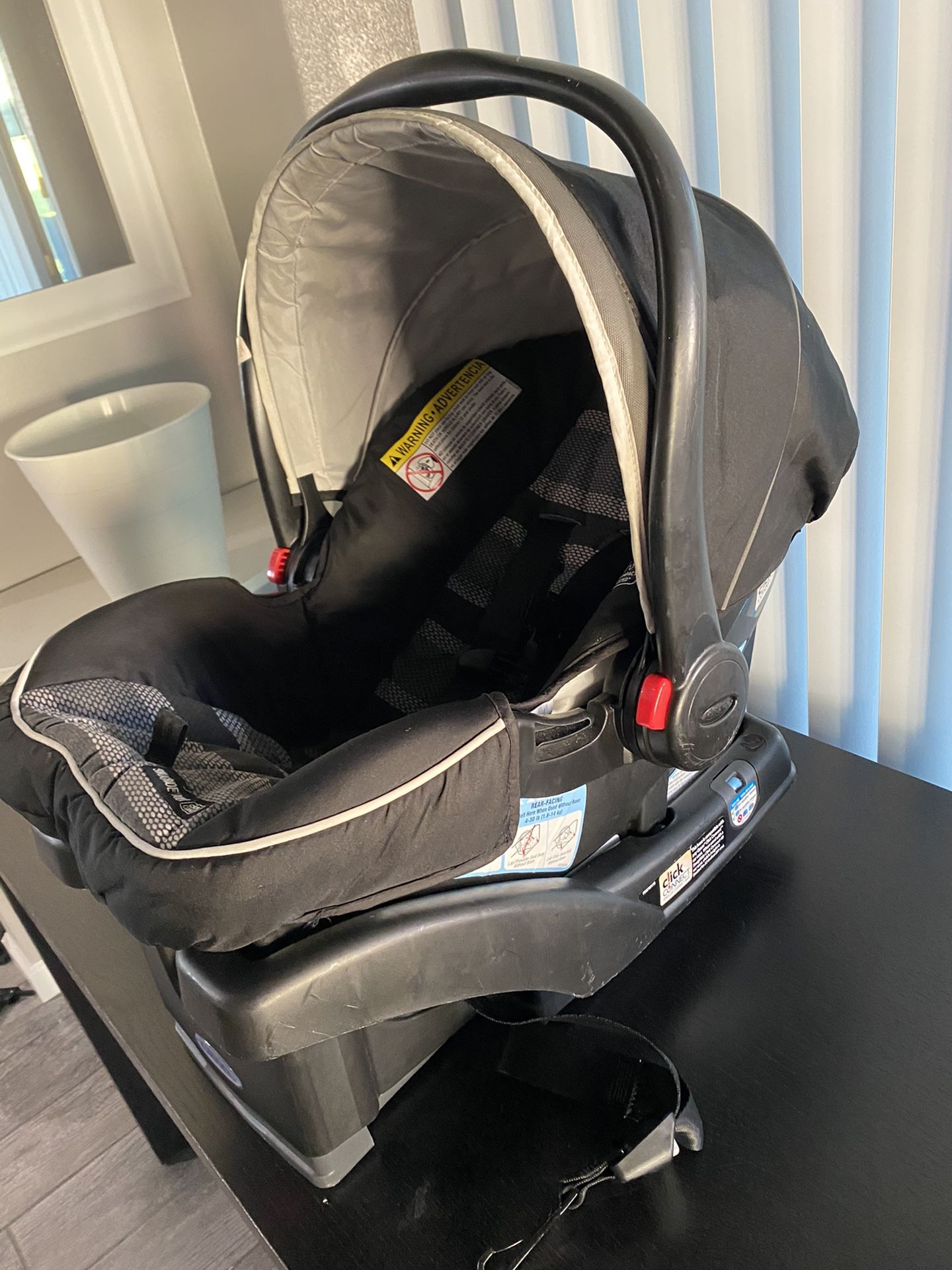 Infant car seat